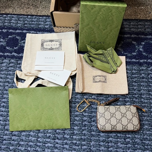 Gucci key pouch card case wallet